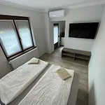Bed & Breakfast Kukorica Csarda 3*