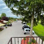 Bed & Breakfast Kukorica Csarda 3*
