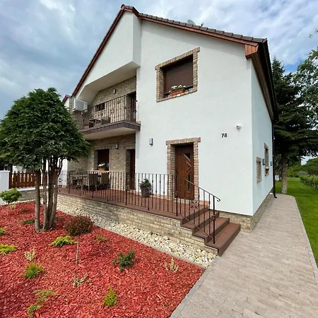 Bed & Breakfast Kukorica Csarda Balatonujlak