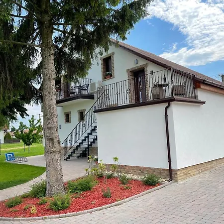 Kukorica Csarda Bed & Breakfast 3*