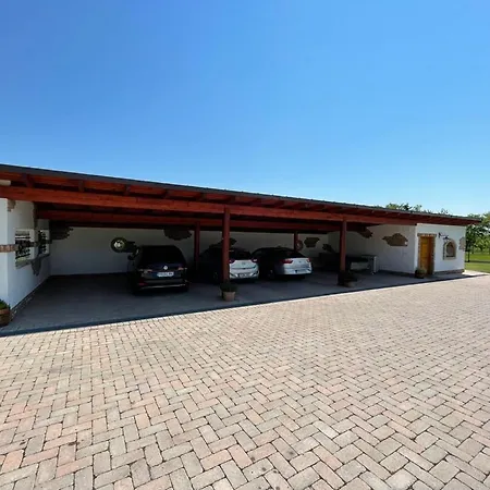 Bed & Breakfast Kukorica Csarda Balatonujlak