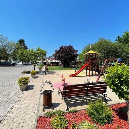 Kukorica Csarda Bed & Breakfast Balatonujlak
