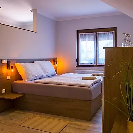 Bed & Breakfast Kukorica Csárda 3*