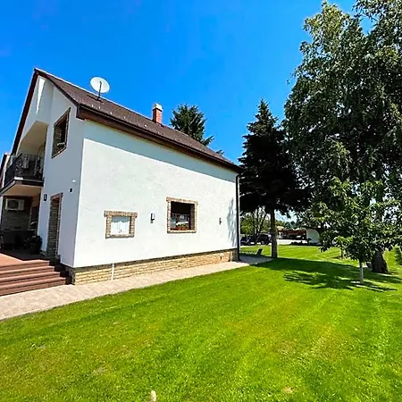 Kukorica Csárda Balatonujlak