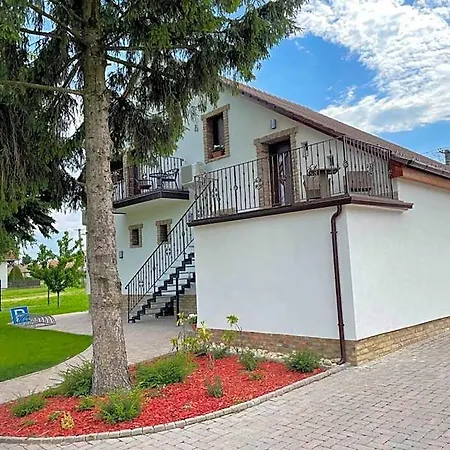 Kukorica Csárda Bed & Breakfast 3*
