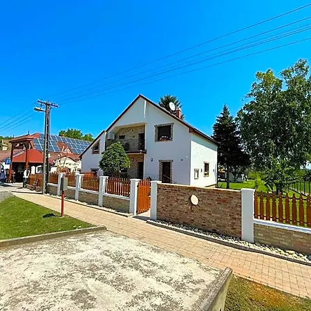 Bed & Breakfast Kukorica Csárda