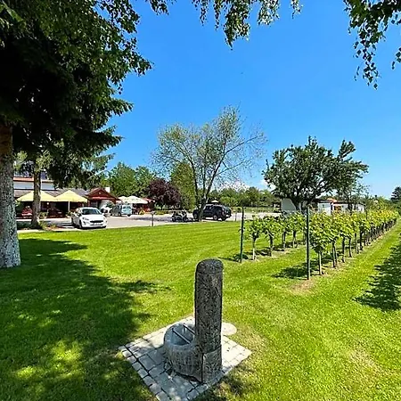 Kukorica Csárda Balatonujlak