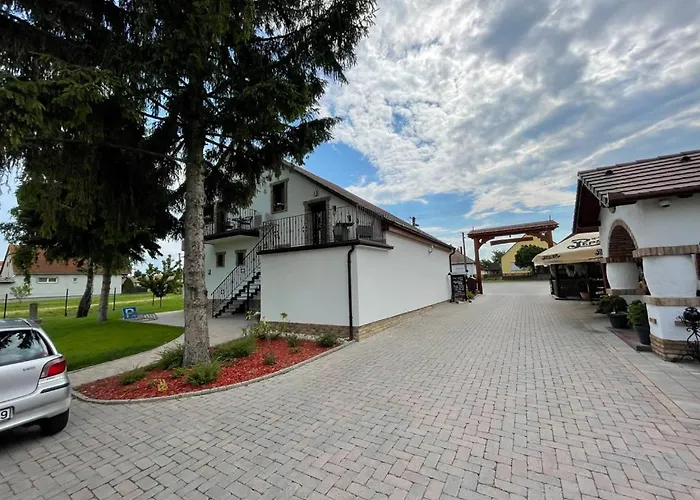 Kukorica Csárda 3*
