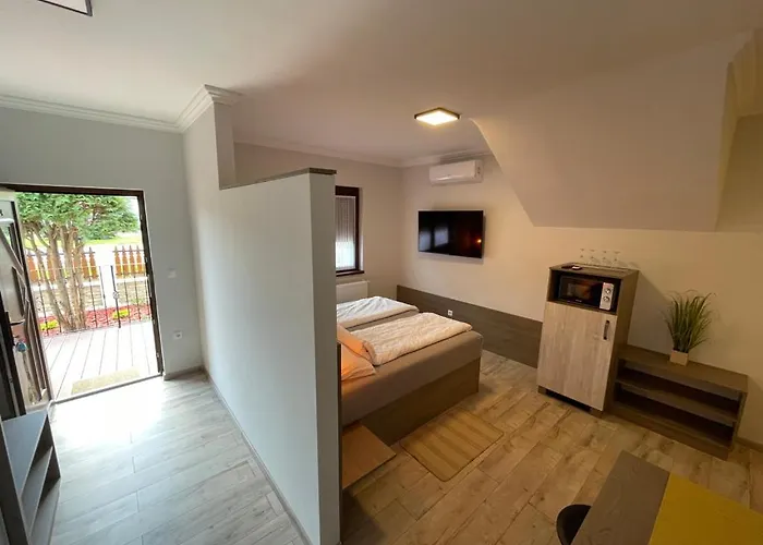 Panzió Kukorica Csárda 3*