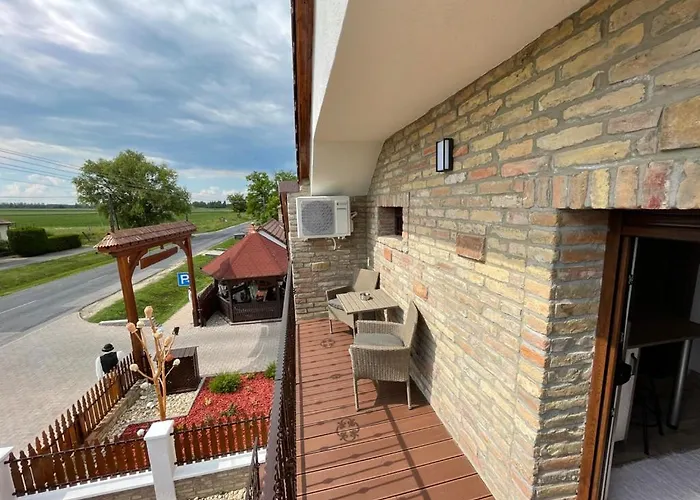 Kukorica Csárda 3* Balatonújlak